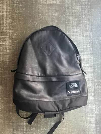 Pre-owned Supreme X The North Face Fw17 Supreme Leather Day Backpack In Black