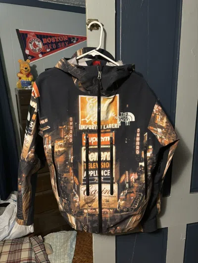 Pre-owned Supreme X The North Face Supreme X North Face Shell Jacket Time Square Casino In Red