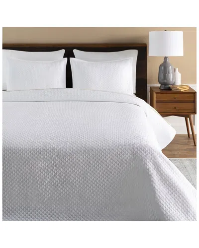 Surya Melbourne White Duvet Set With Two Standard Shams