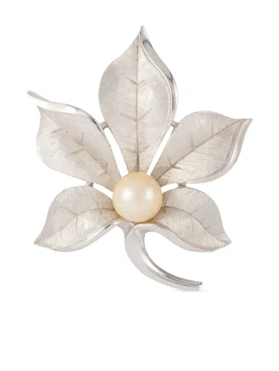Pre-owned Susan Caplan Vintage 1960s Trifari Brooch In Silver