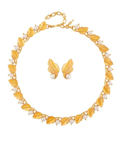 Pre-owned Susan Caplan Vintage 1960s Trifari Leaf Necklace And Earrings Set In Gold