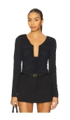 Susana Monaco Square Wire Gathered V Top In Black