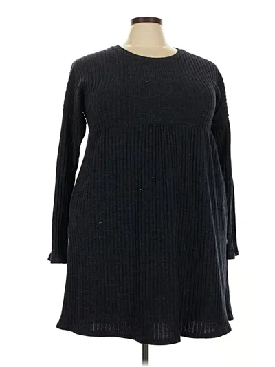 Pre-owned Suzanne Betro Casual Dress In Gray