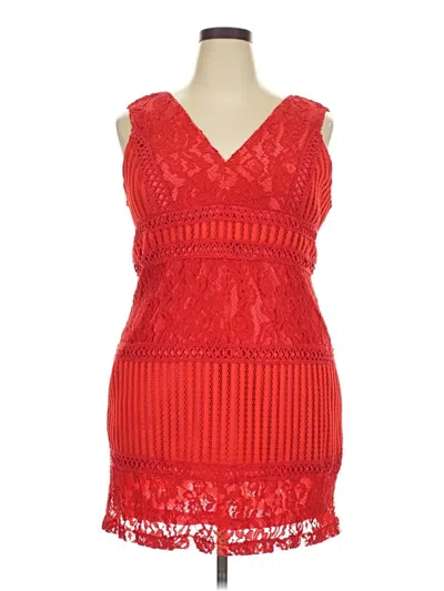 Pre-owned Suzanne Betro Cocktail Dress In Red