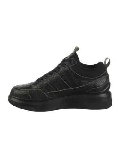 Pre-owned Suzanne Rae Embossed Leather Sneakers In Black