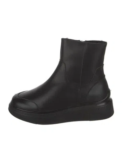 Pre-owned Suzanne Rae Leather Chelsea Boots In Black