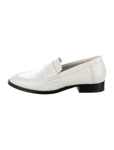 Pre-owned Suzanne Rae Leather Loafers In White