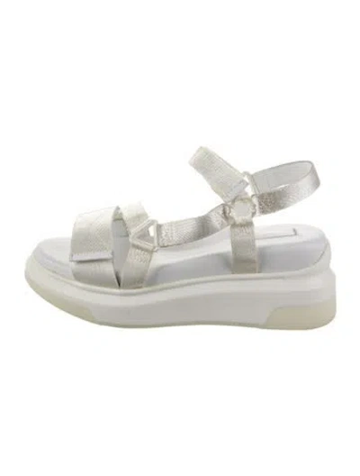 Pre-owned Suzanne Rae Leather Printed Sandals In White