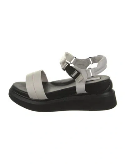 Pre-owned Suzanne Rae Leather Sandals In Black