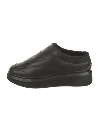Pre-owned Suzanne Rae Leather Sneakers In Black