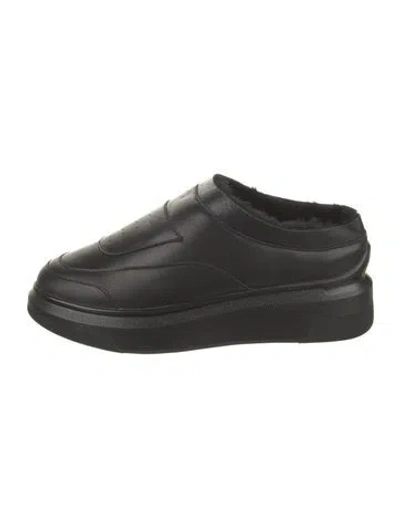 Pre-owned Suzanne Rae Leather Sneakers In Black