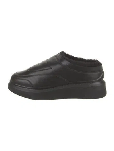 Pre-owned Suzanne Rae Leather Sneakers In Black