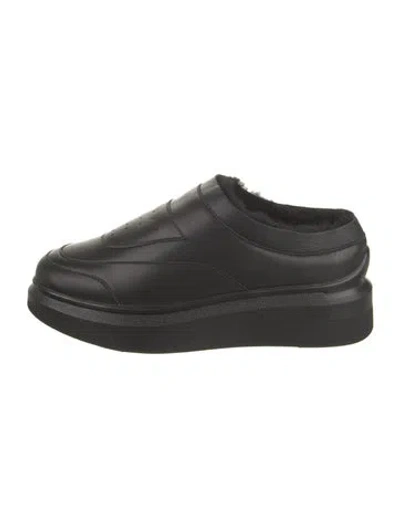 Pre-owned Suzanne Rae Leather Sneakers In Black