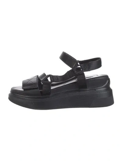 Pre-owned Suzanne Rae Nylon Sandals In Black