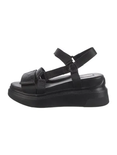 Pre-owned Suzanne Rae Sandals In Black