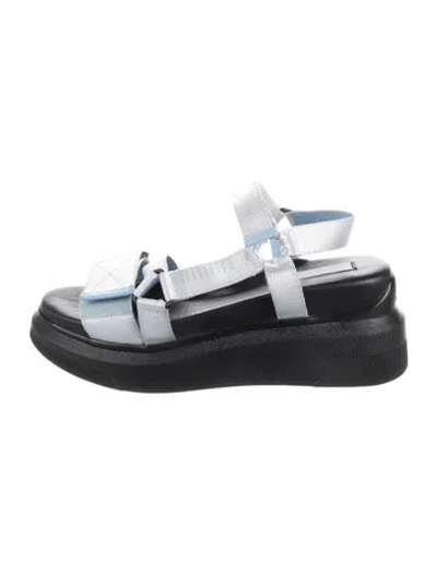 Pre-owned Suzanne Rae Sandals In Blue
