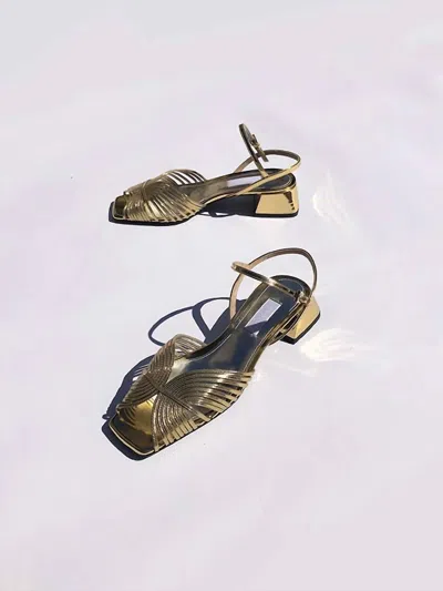 Suzanne Rae Women's Low 70s Sandals In Gold