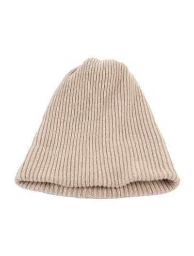 Pre-owned Suzie Kondi Knitted Beanie In Neutrals