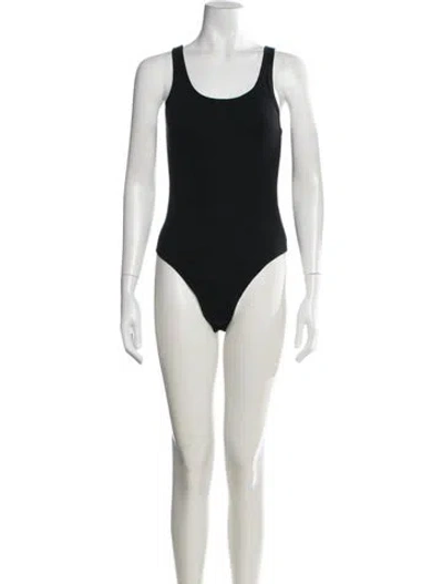 Pre-owned Suzie Kondi Scoop Neck Sleeveless Bodysuit In Black