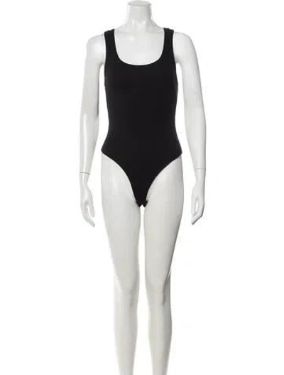 Pre-owned Suzie Kondi Scoop Neck Sleeveless Bodysuit In Black