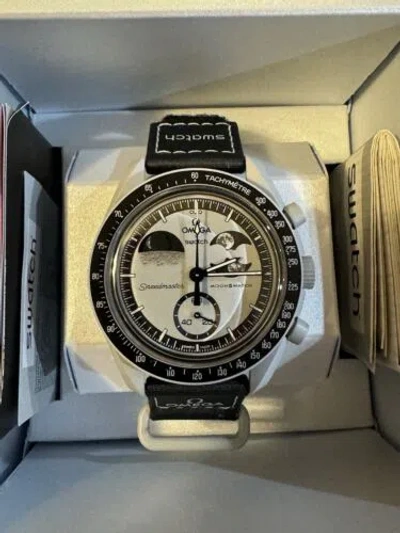Pre-owned Swatch X Omega Moon Mission To Earthphase So33m700 Black Gray