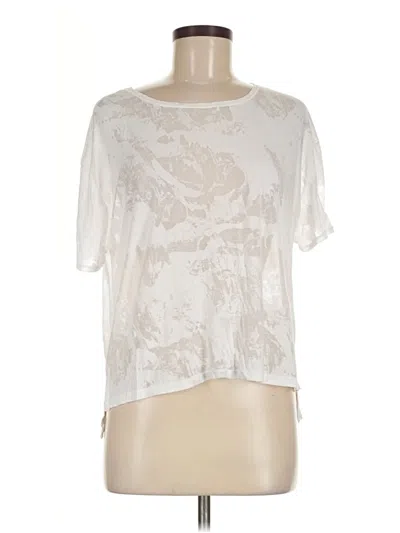 Pre-owned Sweaty Betty Short Sleeve T-shirt In Ivory