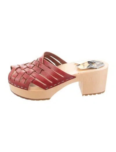 Pre-owned Swedish Hasbeens Leather Braided Accents Mules In Red
