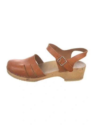Pre-owned Swedish Hasbeens Leather Slingback Pumps In Brown