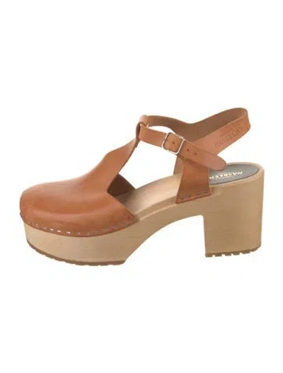 Pre-owned Swedish Hasbeens Leather T-strap Pumps In Brown
