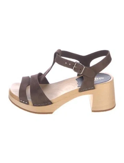 Pre-owned Swedish Hasbeens Suede T-strap Sandals In Brown