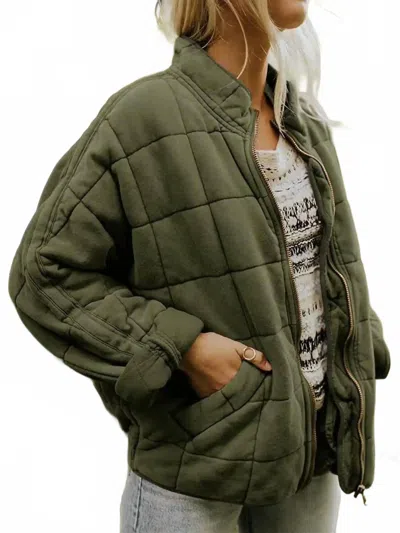 Sweet As A Peach Quilted Zip-up Jacket In Olive Green