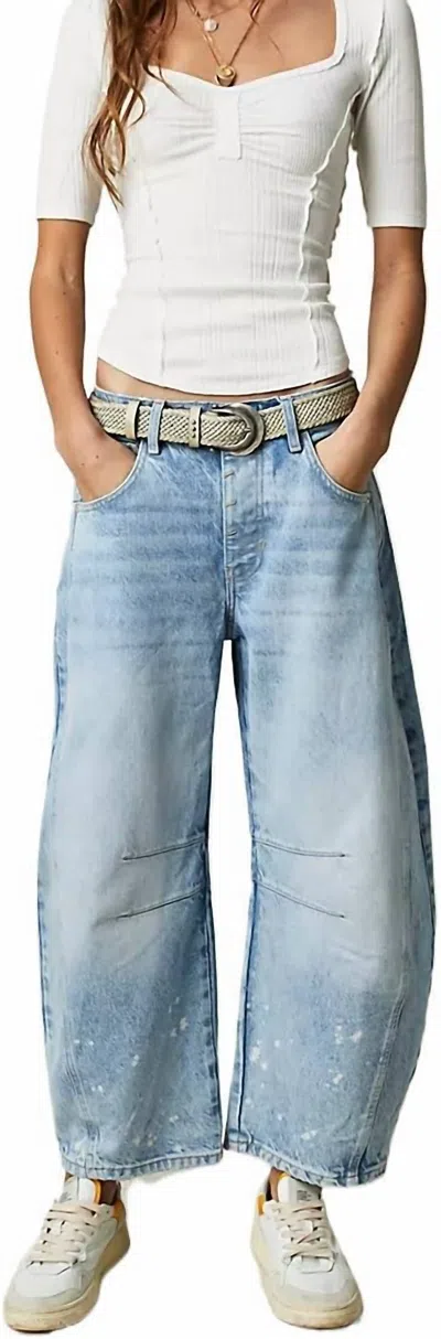 Sweetkama Dusty Barrel Wide Leg Jeans In Light Blue