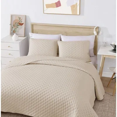 Swift Home Ultra-soft Floral 3-piece Microfiberquilt Set - Debossed Quatrefoil Dimple - Cute, Feminine, Bubbly  In Tan
