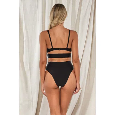 Swim Systems Delfina V Front In Black