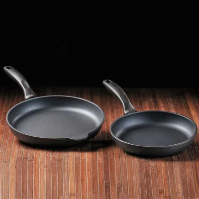 Swiss Diamond 2-piece Nonstick Frying Pan Set In Gray