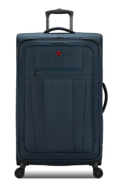 Swissgear 28-inch Softside Spinner Luggage In Blue