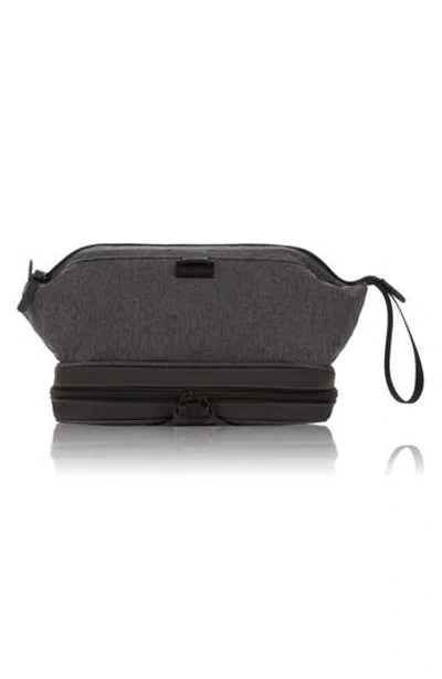 Swissgear 3880 Deluxe Toiletry Bag In Gray