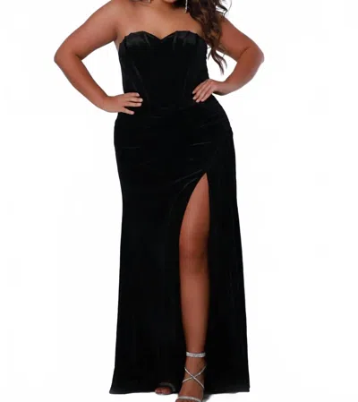 Sydney's Closet Lavish Dream Velvet Gown - Plus In Black
