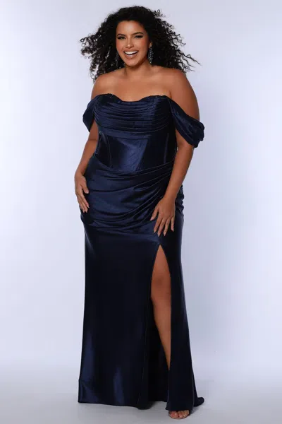 Sydney's Closet Sc7416 Long Fitted Rutched Formal Plus Size Prom Dressl In Blue