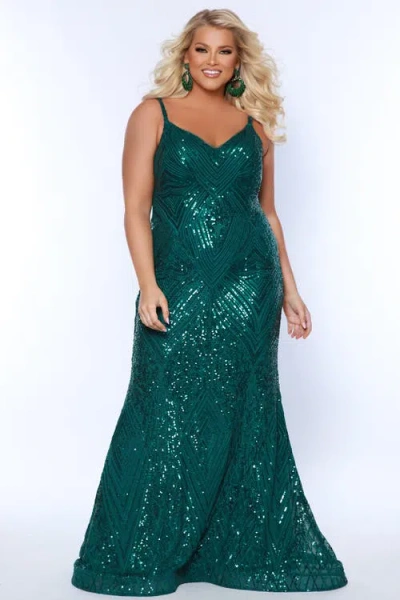 Sydney's Closet Fitted V-neck Spaghetti Strap Plus Size Evening Gown In Emerald