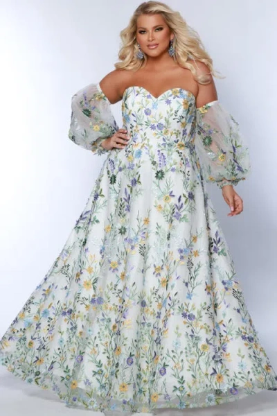 Sydney's Closet Floral Sweetheart Neckline Plus Size A-line Gown In Ivory Floral