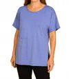 Sympli Splice Pocket Top In Jacaranda In Blue