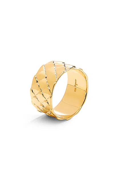 Syna Textured Band In Gold