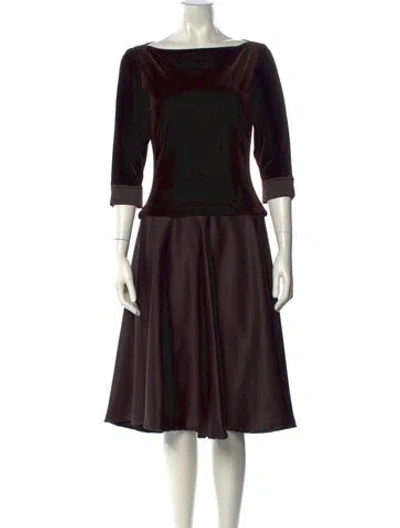 Pre-owned T By Tadashi Bateau Neckline Midi Length Dress In Black