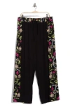 T Tahari Border Print Pants