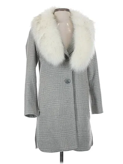 Pre-owned T Tahari Coat In Gray