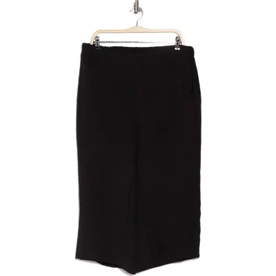 T Tahari Crinkle Crop Pants In Black