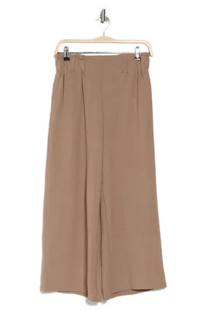 T Tahari Gathered Wide Leg Crop Pants In Mocha