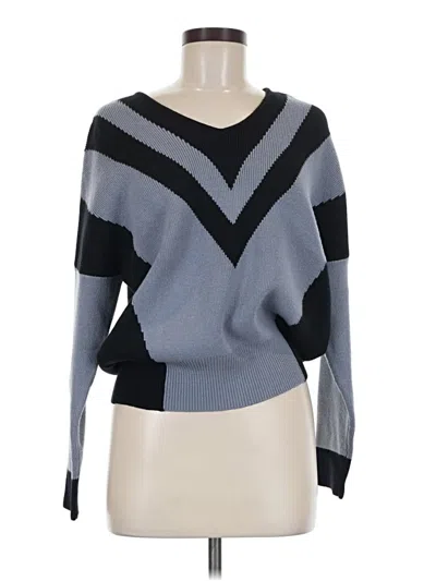 Pre-owned T Tahari Pullover Sweater In Gray