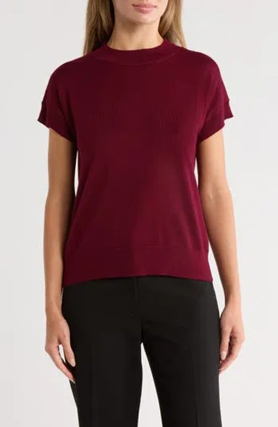 T Tahari Short Sleeve Crew Sweater In Burgundy